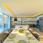 빌라 Stunning Sea View Luxury In 칼칸