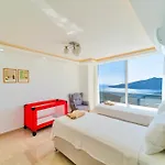 Stunning Sea View Luxury In Villa *